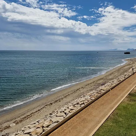 Beachfront, Floor Corner 2-bed, Paseo Lejlighed Estepona