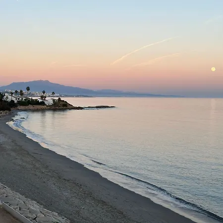 Beachfront, Floor Corner 2-bed, Paseo Lejlighed *