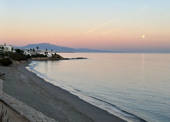 Beachfront, Floor Corner 2-bed, Paseo Lejlighed *