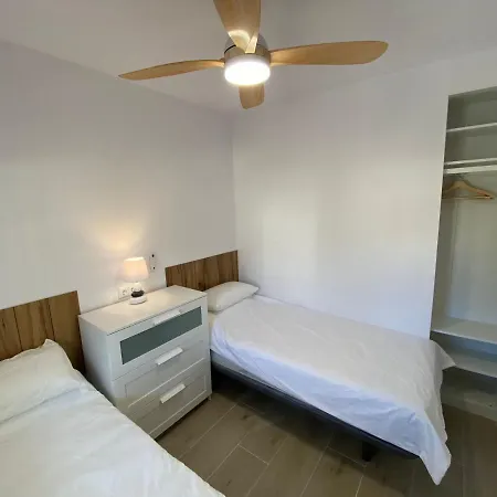Beachfront, Floor Corner 2-bed, Paseo