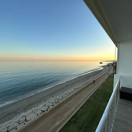 Beachfront, Floor Corner 2-bed, Paseo Lägenhet