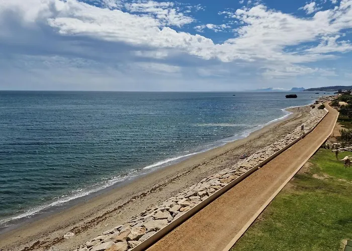 Beachfront, Floor Corner 2-bed, Paseo Apartamento Estepona