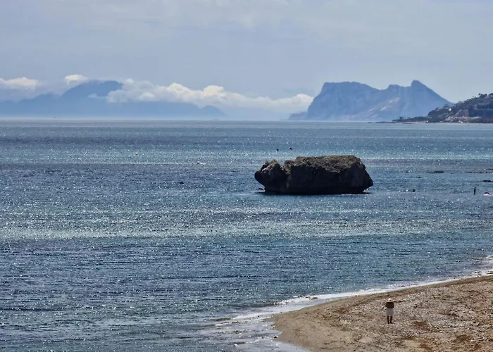 Beachfront, Floor Corner 2-bed, Paseo * Estepona