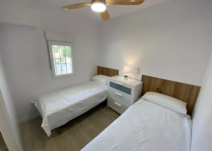 Beachfront, Floor Corner 2-bed, Paseo Apartamento Estepona