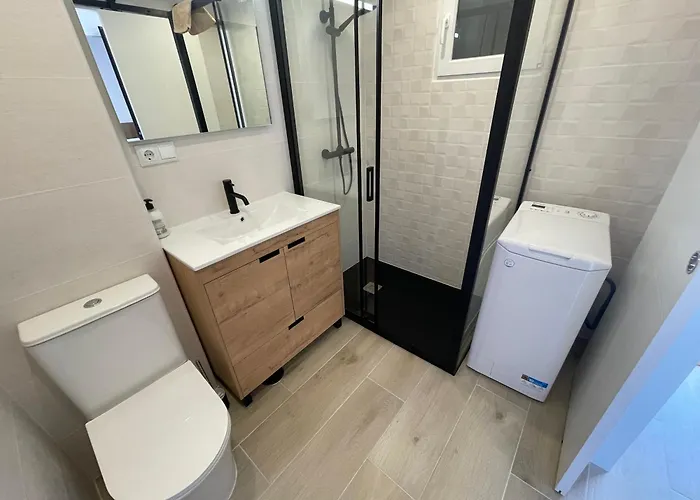 Beachfront, Floor Corner 2-bed, Paseo